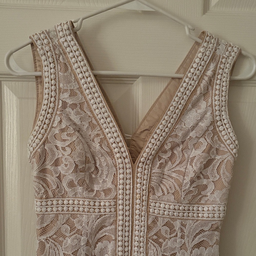 Bardot Cream Lace Sleeveless Dress